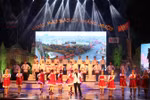 胡志明市举行系列活动 纪念俄罗斯十月革命100周年