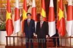 越南政府总理阮春福与日本首相安倍晋三。