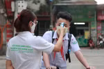 我国在挑战中稳步前行