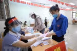 选民高度评价各投票站的防疫工作