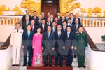 阮春福总理与新一届政府成员合影（图片来源：越通社）