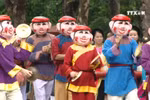 5000人参加“河内精华——汇聚与璀璨”街头狂欢节