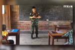 越南维和军官在中非的免费补习班