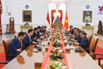 政府总理范明政会见印尼总统佐科•维多多