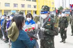 驰援胡志明市的战士：去时无悔多壮志 归来无恙情满怀