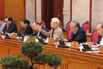 阮富仲：认真吸取意见 完善越共十三大文件草案