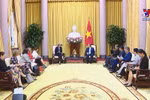 越南国家主席阮春福会见澳大利亚外长黄英贤