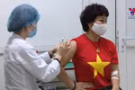 越南为26名志愿者注射第二针Nano Covax疫苗