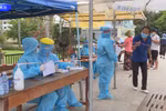 岘港市大学生积极参加疫情防控志愿服务工作