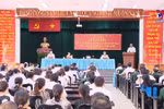 阮春福在胡志明市开展选民接待活动