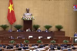 政府总理阮春福现场接受国会代表询问