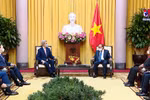 越南国家主席阮春福会见美国总统气候变化事务特使约翰·克里