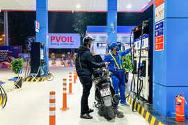 从4月10日15时起调整各类成品油价格。图自越通社