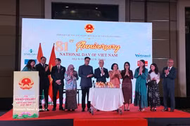 越南社会主义共和国国庆81周年招待会。图自越通社