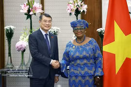 越南政府总理黎明兴在印度会见世贸组织总干事恩戈齐·奥孔乔-伊韦阿拉