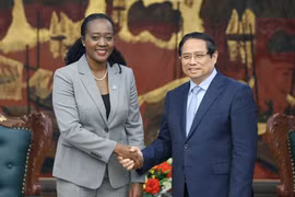 越南政府总理范明政会见肯尼亚国防部长索伊潘·图亚。图自越通社