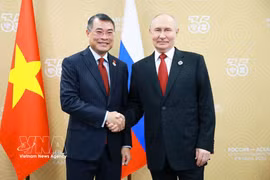 黎明兴总理会见俄总统普京 双方达成许多共识
