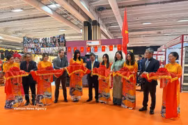 巴黎国际博览会“越南空间”开展。图自越通社