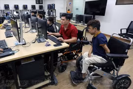 AI赋能残疾人 开启更多发展机遇