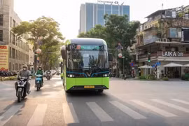 全国在用电动汽车超37万辆。图自Vietnam+