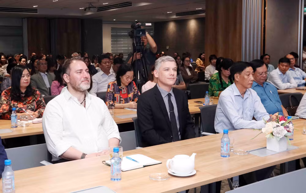 chinh-phu-nuoc-ngoai-tai-thanh-pho-ho-chi-minh-nam-2025-7939354.jpg