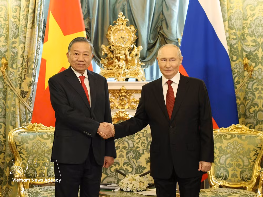 vnanet_potal-tong-bi-thu-chu-tich-nuoc-to-lam-hoi-dam-voi-tong-thong-lien-bang-nga-vladimir-putin-9014038.jpg