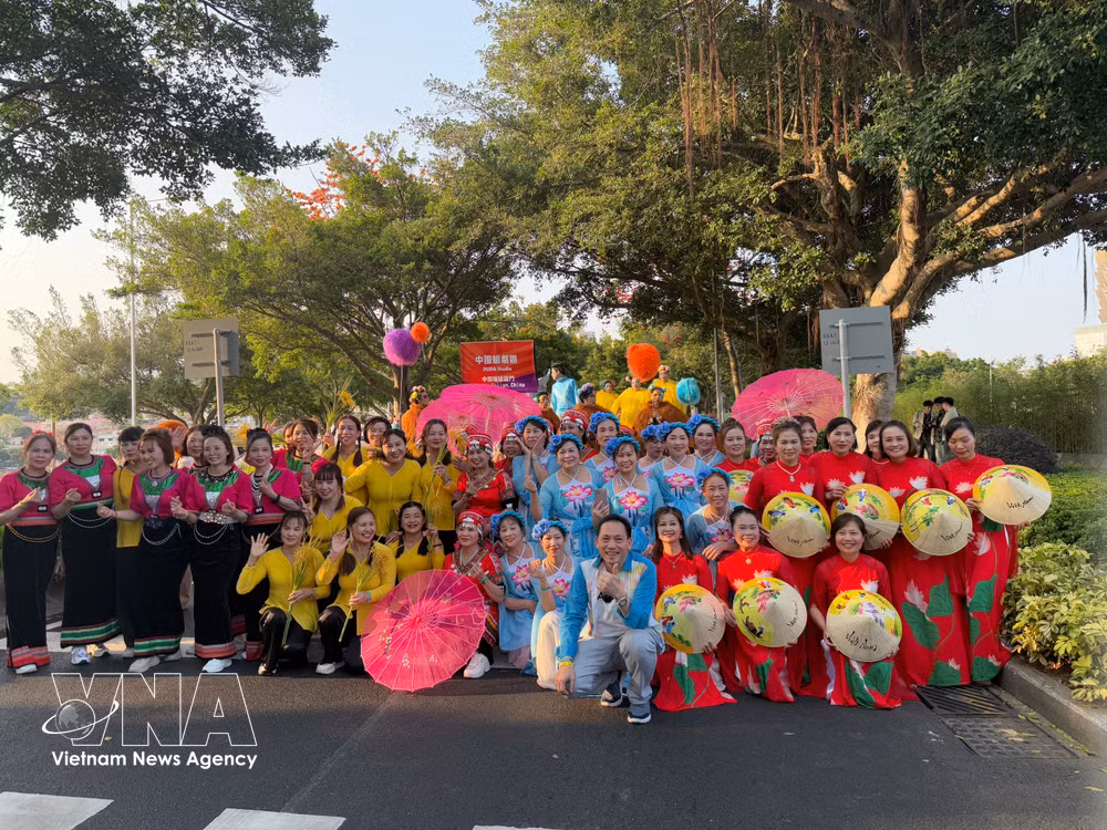 vnanet_potal-cong-dong-nguoi-viet-nam-tai-macau-trung-quoc-diem-tua-doan-ket-va-nguon-luc-chien-luoc-huong-ve-que-huong-9112417-1.jpg