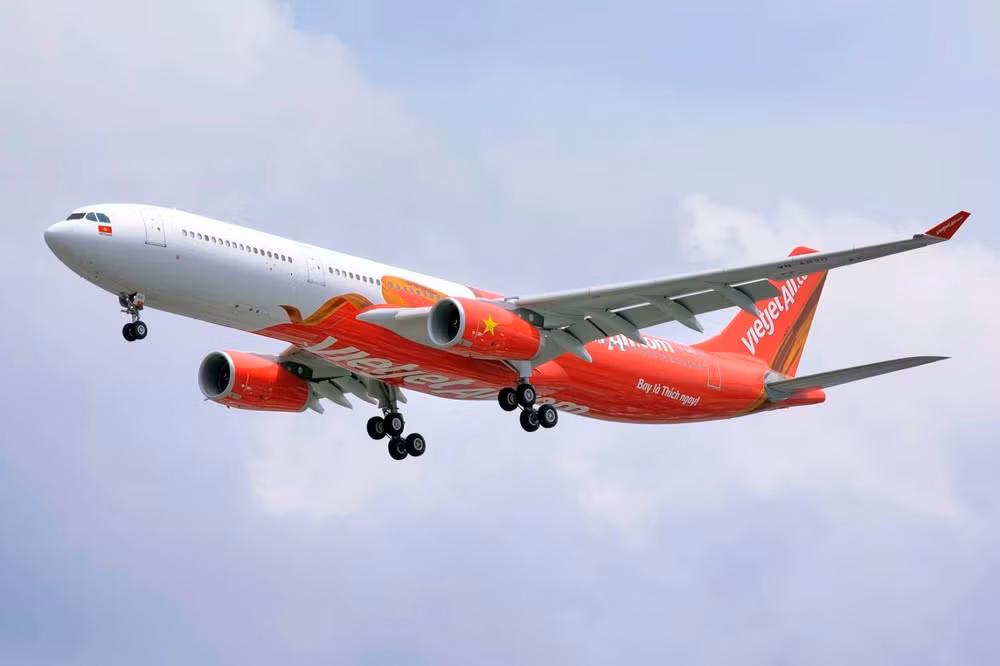 tau-bay-vietjet-1.jpg