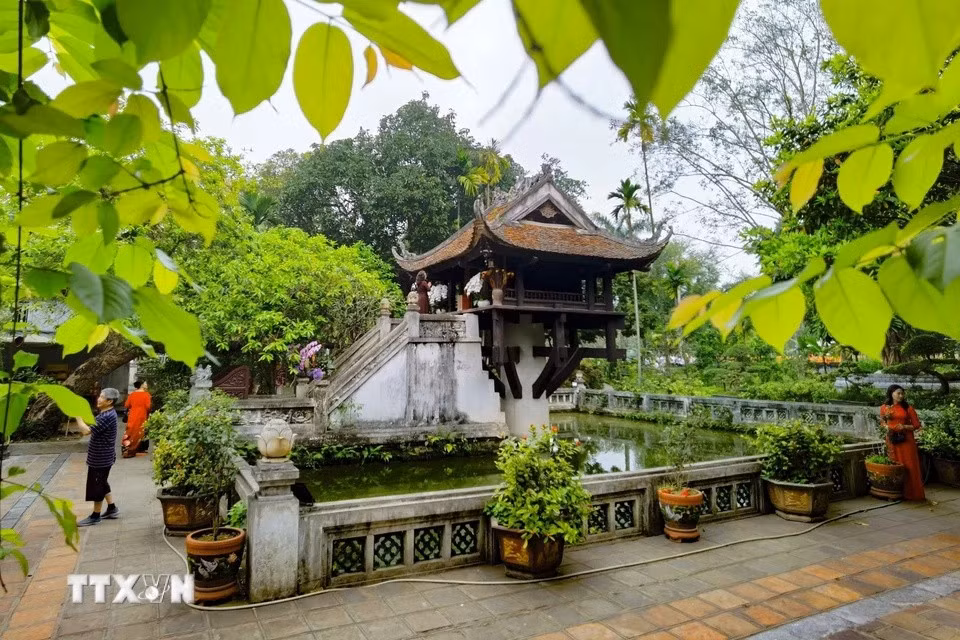千年文献的首都河内凭借其历史、文化和现代的独特交融，一直是深受游客青睐的旅游目的地。图自越通社