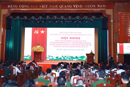 会议现场。图自daibieunhandan.vn