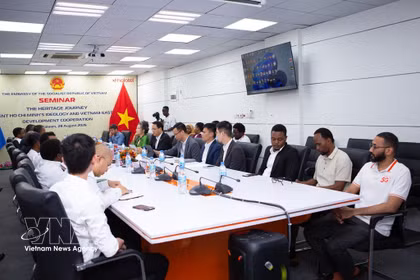 座谈会现场。图自越通社