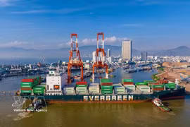 亚洲开发银行上调越南经济增长预测至7.8%