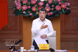政府总理黎明兴与外交部、司法部举行工作会议