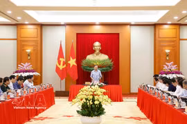 从“教育管理”思维强烈转向“教育发展治理”思维