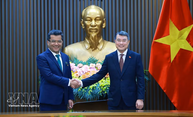 越南政府总理黎明兴会见印度外交部国务部长帕比特拉·玛格丽塔。图自越通社