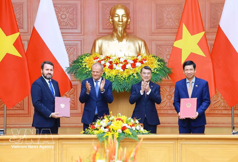 越南与波兰发表关于建立战略伙伴关系的联合声明。图自越通社