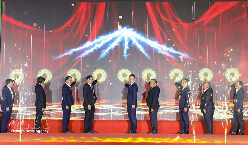 2026年奠边国际贸易博览会开幕。图自越通社