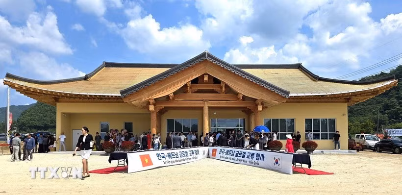 韩国地方政府推进“越南村”建设项目。图自越通社