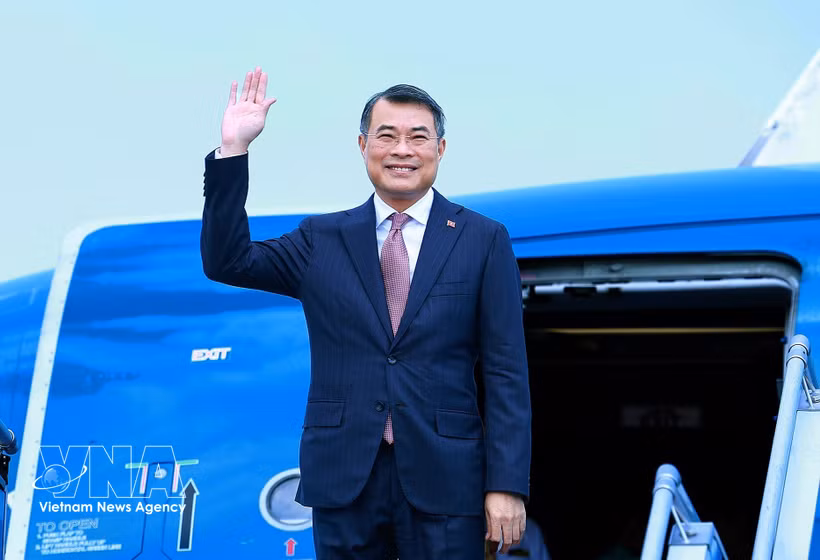 越南政府总理黎明兴启程对老挝和柬埔寨进行正式访问。图自越通社