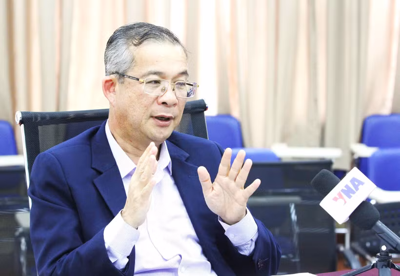 金边皇家大学国际研究与公共政策学院院长聂·昌达里。图自越通社