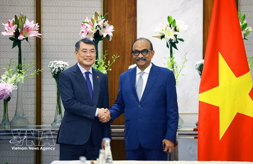 政府总理黎明兴会见印度GMR集团主席格兰德希·马利卡朱纳·劳。图自越通社