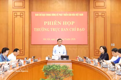 越共中央书记处常务书记陈锦秀主持中央文化发展指导委员会常务会议。图自越通社