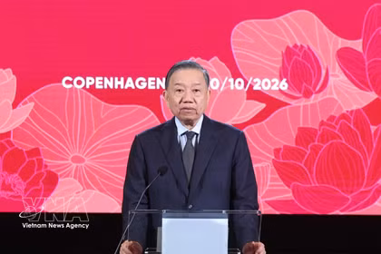 越共中央总书记、国家主席苏林出席纪念越丹建交55周年（1971-2026）的友好音乐会并主持招待宴会。图自越通社