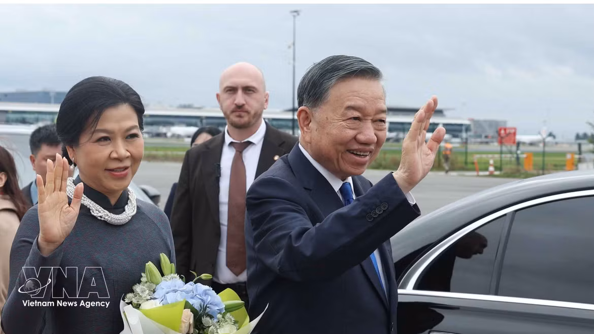 越共中央总书记、国家主席苏林及夫人开始对欧盟和比利时进行正式访问