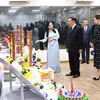 泰国王与王后访问河内大学并与师生会面交流。图自越通社