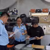 着力打击走私与假冒伪劣商品，绝无“空白地带”，也绝无例外。图自越通社