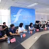 福建新时代国际传播中心有限公司总经理赖晗出席座谈会并发表讲话。图自越通社