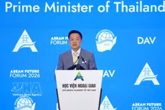 泰王国总理阿努廷·参威拉军在东盟未来论坛上发言。图片来源：越通社