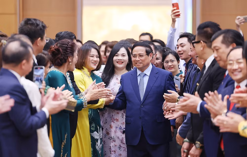 vna-potal-thu-tuong-gap-mat-dai-dien-doanh-nghiep-nhan-ngay-doanh-nhan-viet-nam-8327844.jpg