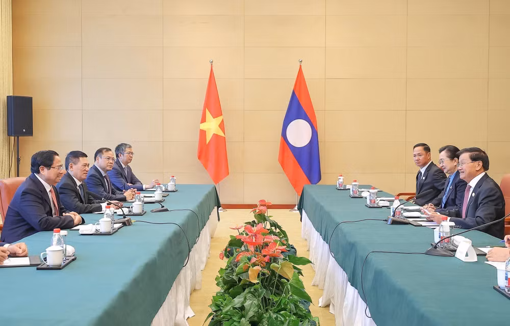 vna-potal-thu-tuong-gap-tong-bi-thu-chu-tich-nuoc-lao-thongloun-sisoulith-8248845.jpg